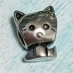 Hello kitty charm fits pandora​